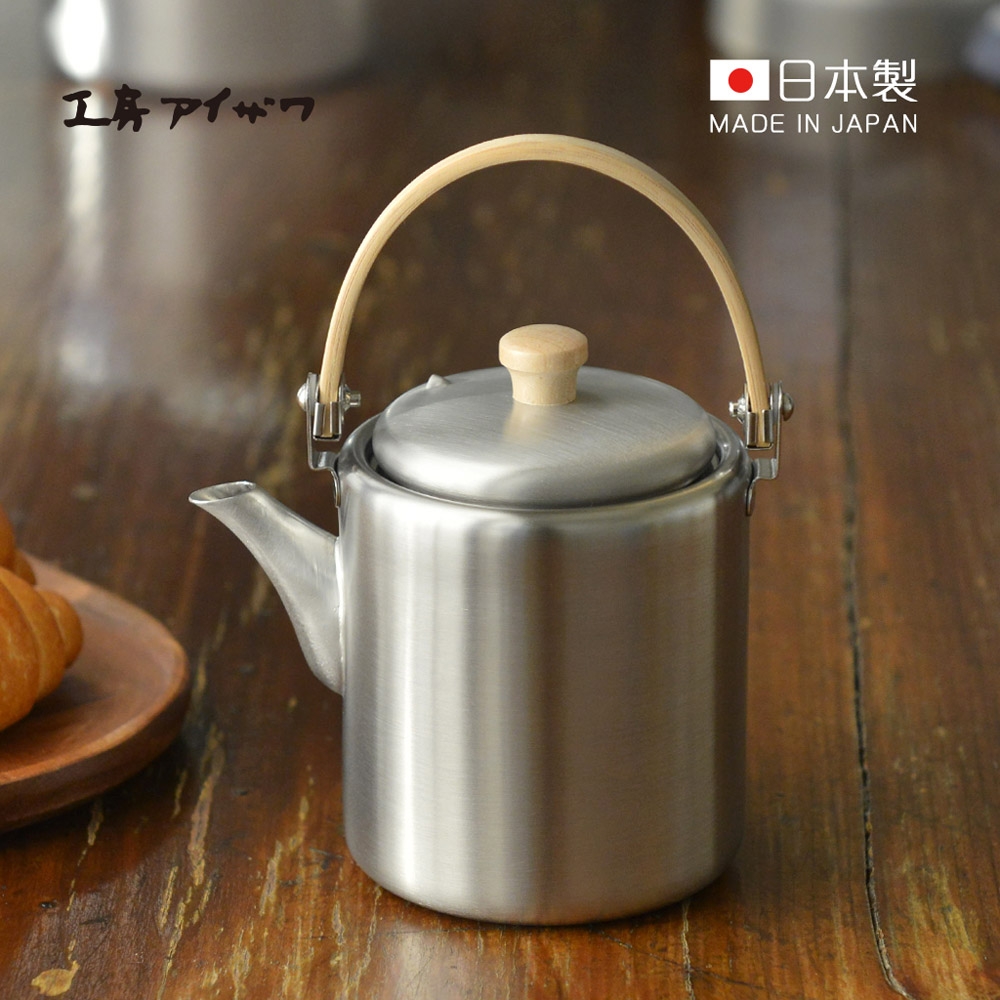 日本相澤工房 AIZAWA 日本製18-8不鏽鋼直筒茶壺(木柄上提把手)-400ml
