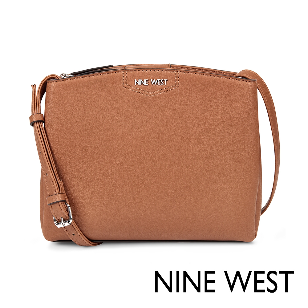 福利品 NINE WEST JAMAE圓弧梯形斜背包-焦糖棕