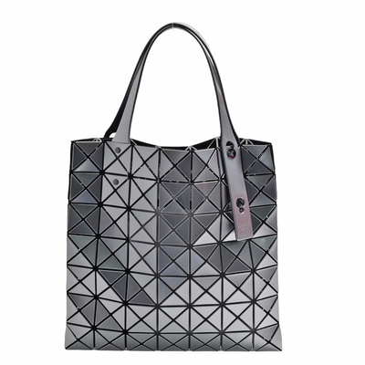 ISSEY MIYAKE 三宅一生BAOBAO亮面幾何方格7X7手提包(銀色)