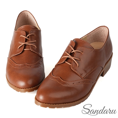 山打努SANDARU-牛津鞋 綁帶雕花軟底粗跟鞋-棕