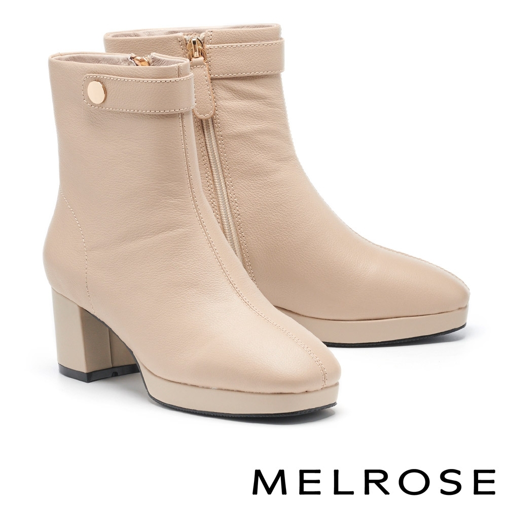 短靴 MELROSE 經典質感牛皮純色金屬釦造型方頭高跟短靴－米
