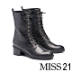 短靴 MISS 21 都會中性美綁帶側拉鍊粗跟短靴－壓紋黑 product thumbnail 1