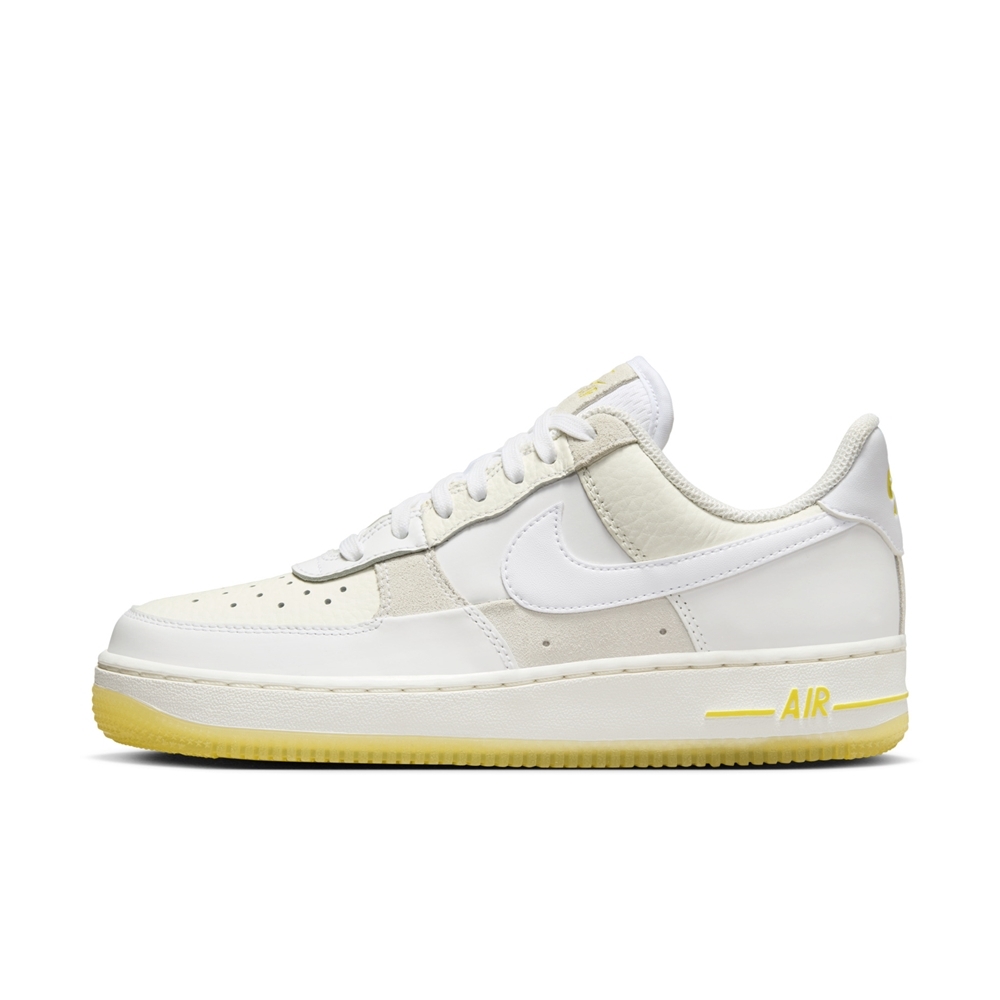 NIKE WMNS AIR FORCE 1 07 LOW 女休閒鞋-白米黃-FQ0709100 | 休閒鞋