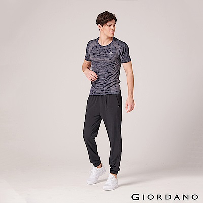 GIORDANO 男裝3M抗污透氣彈性運動束口褲-19 標誌黑