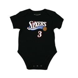 M&N NBA 新生兒 包屁衣 76人 #3 Allen Iverson