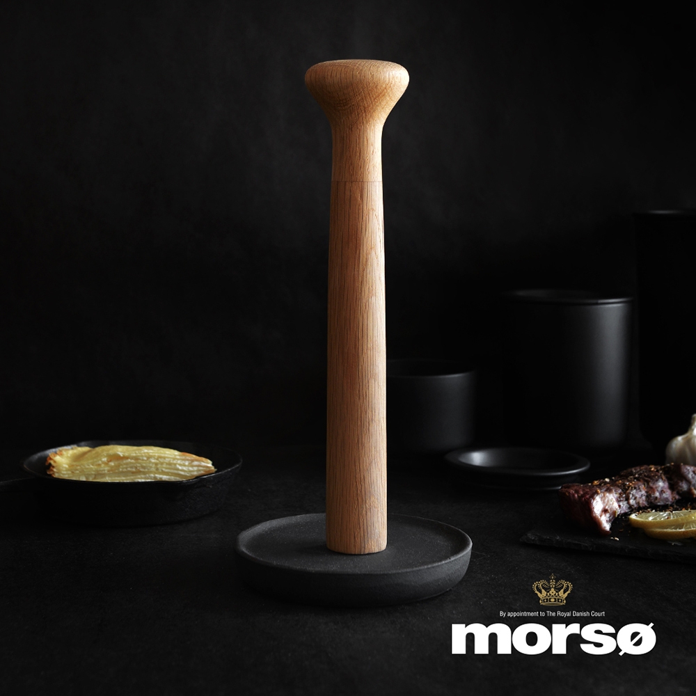 丹麥Morso 皇家黑爵士橡木鑄鐵廚房紙巾架