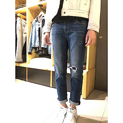 Levis 男友褲 中腰寬鬆版牛仔長褲 Warm Jeans 刷破補丁