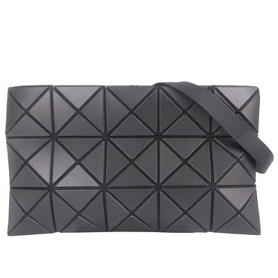 ISSEY MIYAKE 三宅一生BAOBAO 黑色皮質三角格3X5中型斜背包