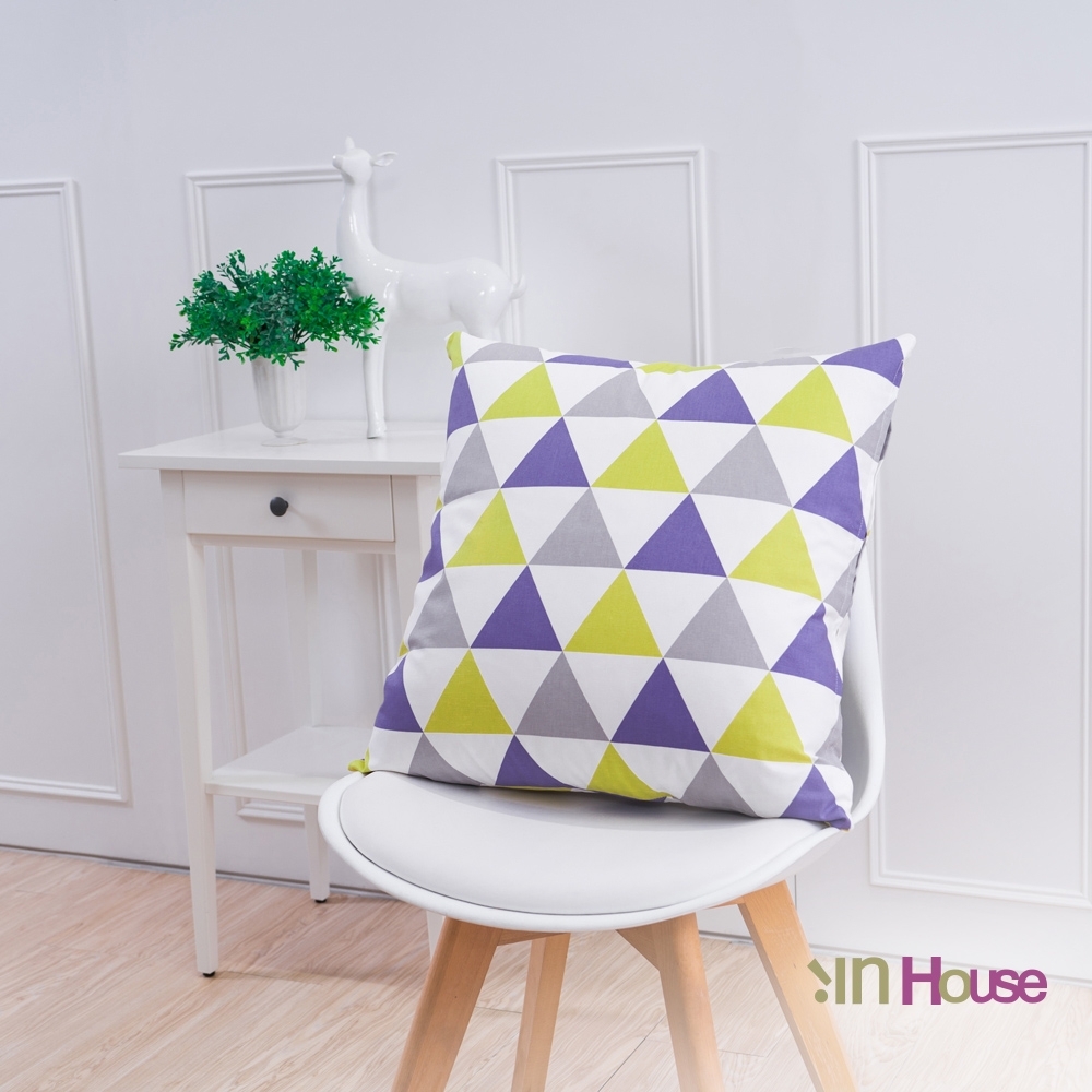 IN-HOUSE-簡約系列抱枕-紫黃三角形(50x50cm)