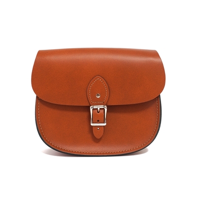 The Leather Satchel Co. 英國手工牛皮馬鞍包 肩背包 側肩包 手拿包 磁釦與皮帶固定環貼心設計 (倫敦棕)