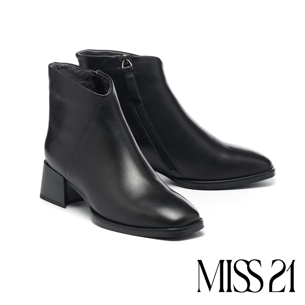 短靴 MISS 21 簡約時髦不對稱牛皮方頭粗高跟短靴－黑