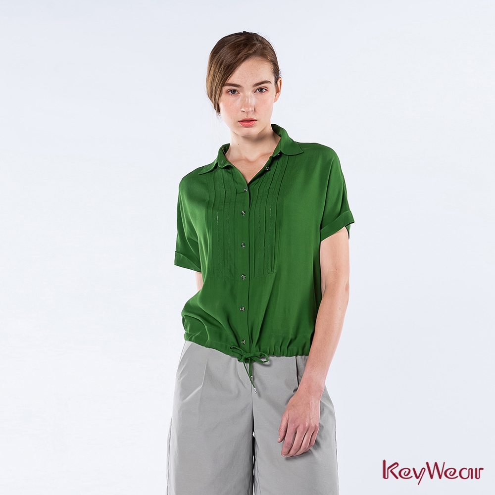 KeyWear奇威名品    立體壓褶下襬綁帶短袖襯衫-綠色