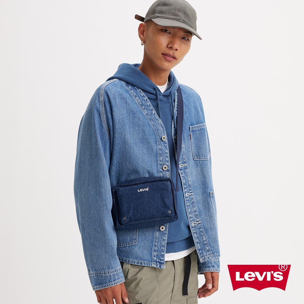 Levis 男女同款 丹寧斜肩小方包 / 精工刺繡Logo