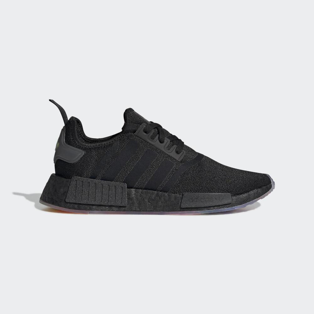 Adidas NMD_R1 [GW8063] 男女 休閒鞋 經典 運動 避震 針織 彩虹底 潮流 穿搭 愛迪達 黑彩