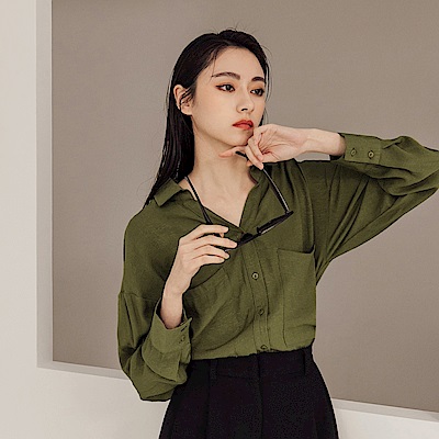 涼爽落肩反折長袖翻領開襟上衣-OB嚴選