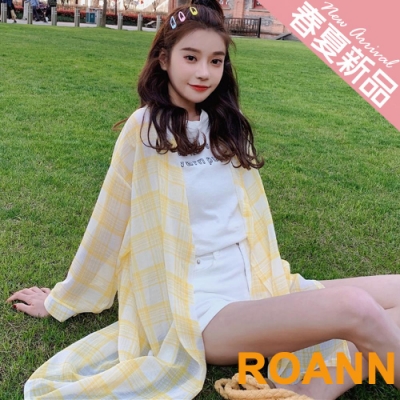 百搭款透膚格紋長款防曬外套 (共三色)-ROANN