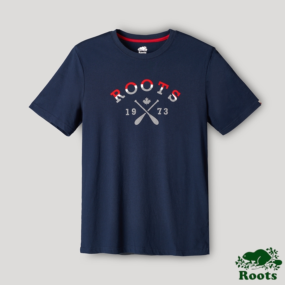 Roots男裝-湖畔小木屋系列 撞色LOGO短袖T恤-藍色