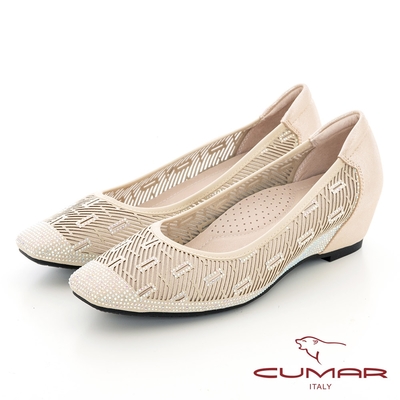 【CUMAR】小方頭鏤空鑽飾內增高跟鞋-金