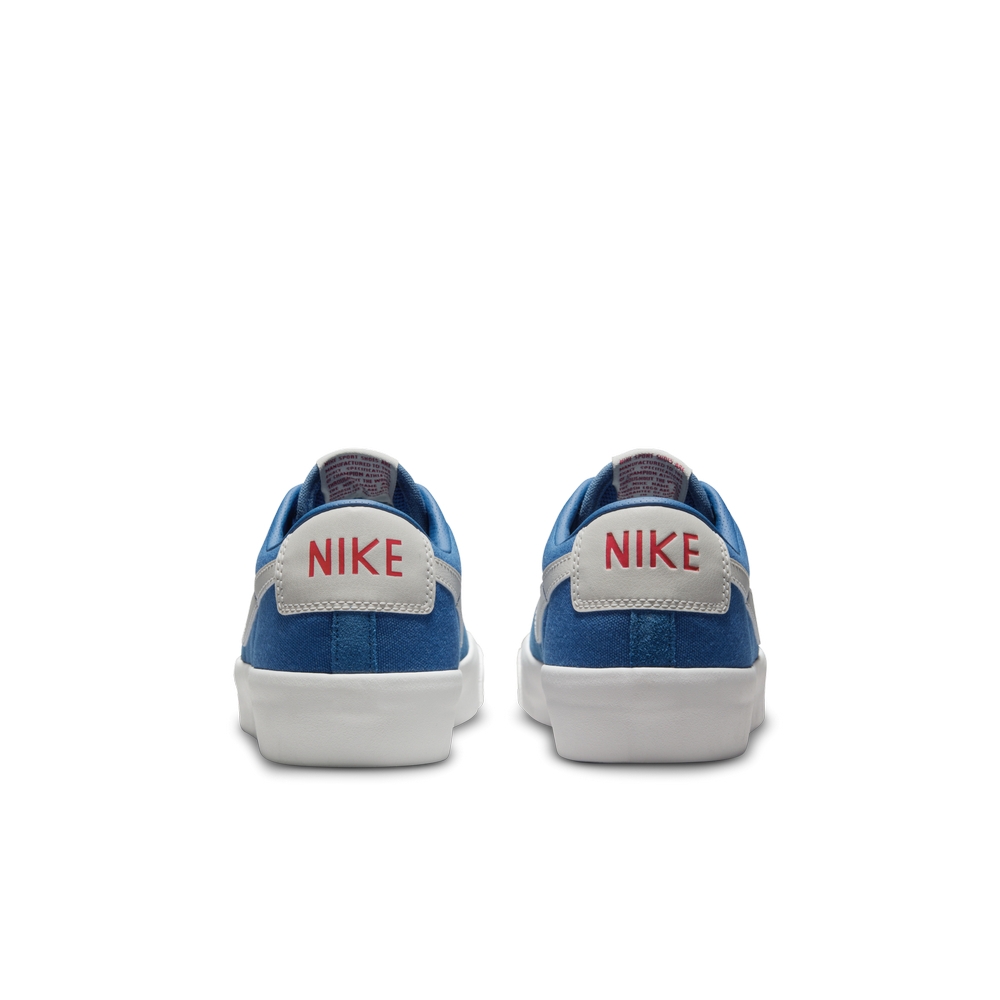 NIKE SB ZOOM BLAZER LOW PRO GT 男女休閒運動鞋-藍白-DC7695403