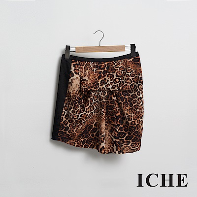 ICHE 衣哲 設計款不規則拼接動物豹紋印花短裙