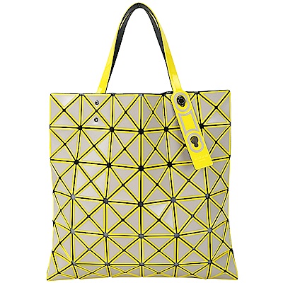 ISSEY MIYAKE 三宅一生 BAOBAO 6x6 撞色描框幾何透光手提包(黃灰)