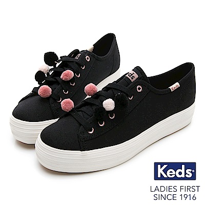 Keds TRIPLE KICK 毛球裝飾厚底綁帶休閒鞋-黑