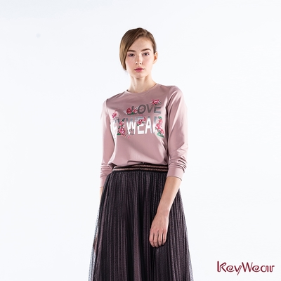 KeyWear奇威名品 花卉圖騰字母印花長袖休閒上衣-粉紅色