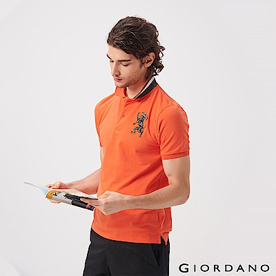 GIORDANO 男裝勝利獅王漸層刺繡彈力萊卡POLO衫-37 錦鯉橙