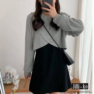 JILLI-KO 兩件式設計感交叉下襬短版上衣+背心裙- 灰色