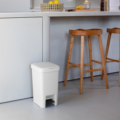 【Brabantia】PEDAL BIN STEPUP腳踏式環保垃圾桶16L(淺灰/仙綠)