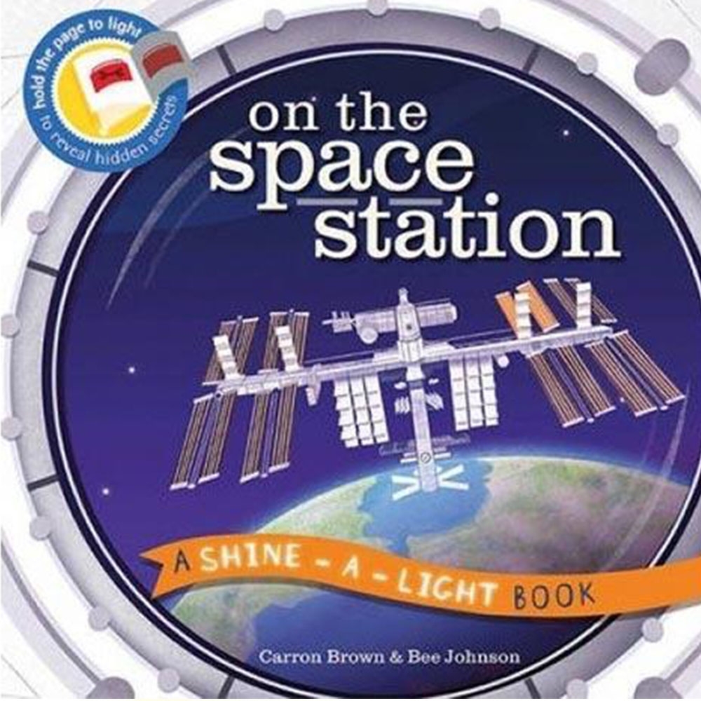 On The Space Station 透光書：太空站篇平裝繪本 | 拾書所