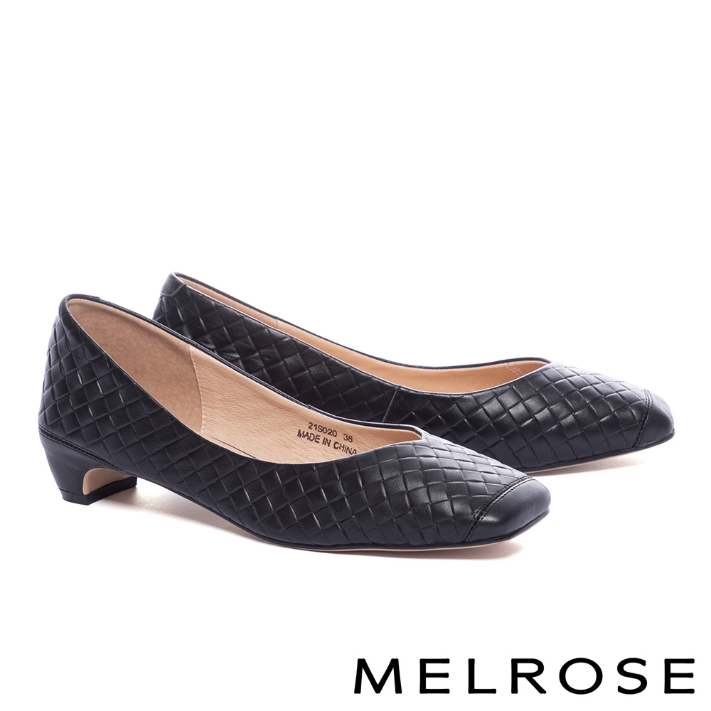 高跟鞋 MELROSE 都會經典菱格壓紋牛皮方頭低跟鞋－黑