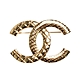 CHANEL 經典半邊菱格刻紋雙C LOGO造型胸針(金色) product thumbnail 1