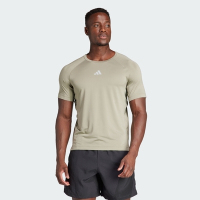 adidas 上衣 男款 短袖上衣 運動 GYM+ TEE 卡其 IR5875 (S2300)