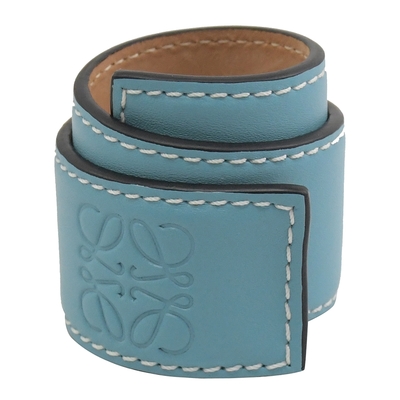 LOEWE Slap Bracelet 烙印品牌LOGO牛皮寬板手環(淺藍)