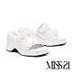 拖鞋 MISS 21 精緻系蕾絲小花牛軟漆皮水台方頭厚底拖鞋－白 product thumbnail 1