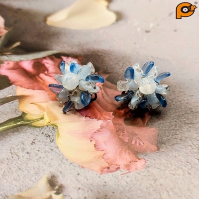 Sipress 日本進口小清新淺藍花朵天然石造型夾式耳環
