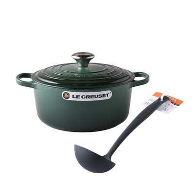 Le Creuset 典藏圓形鑄鐵鍋 24cm 4.2L 綠光森林 法國製+窈窕黑 湯勺 (電磁爐 IH爐可用)