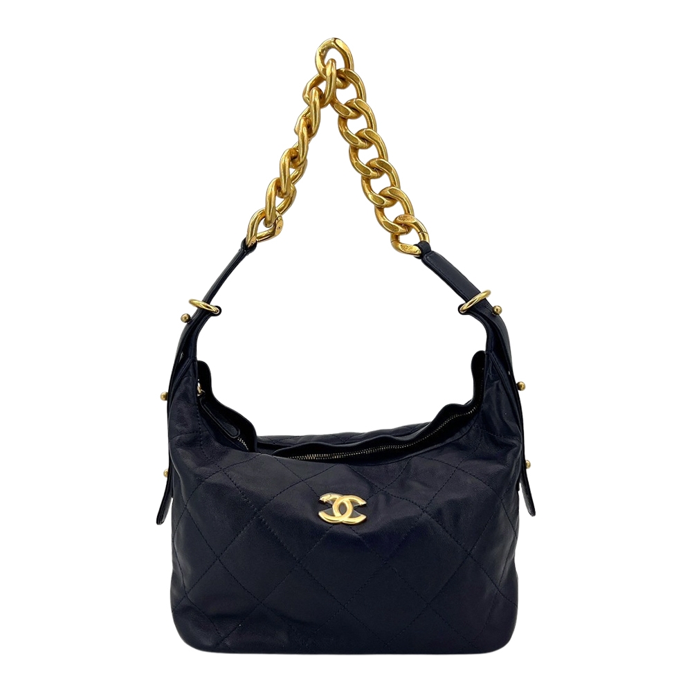 Shop CHANEL MATELASSE 2022 Cruise Hobo handbag (AS2910 B07123 10601, AS2910  B07123 94305) by lufine