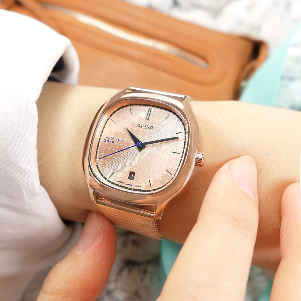 ALBA 方型復古 經典潮流 日期 米蘭編織不鏽鋼手錶-鍍玫瑰金/34mm
