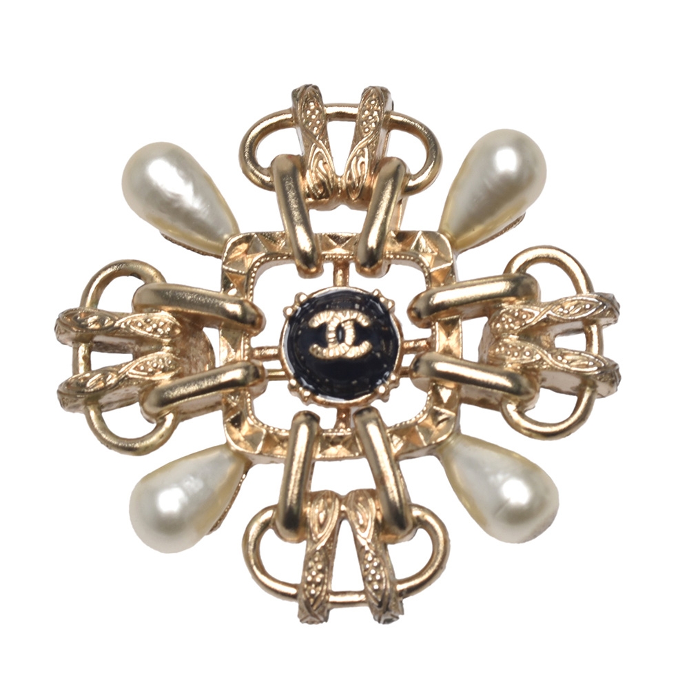 CHANEL 經典雙C LOGO水滴型珍珠裝飾造型胸針(金)