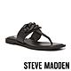 【線上獨家款】STEVE MADDEN-ATHINA 飾釦夾腳平底拖鞋-黑色 product thumbnail 1