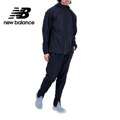 [New Balance]防潑水輕量連帽風衣外套_男性_黑色_AMJ31044BK 