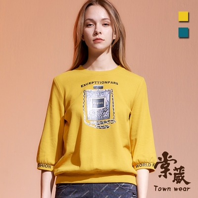 【TOWNWEAR棠葳】美式香水印圖棉質上衣 2色(中大尺碼/女上衣/中長袖/圓領/印字)