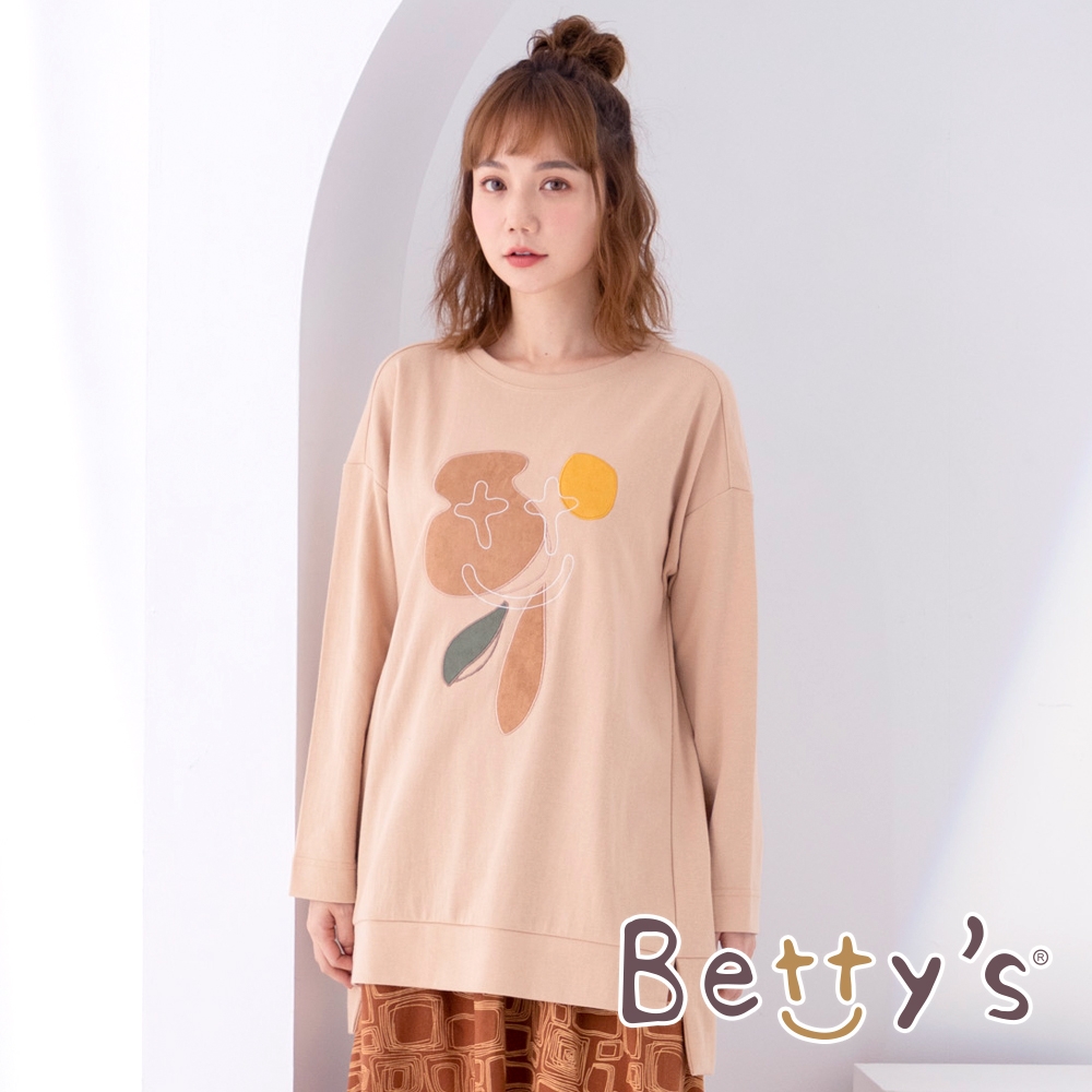 betty’s貝蒂思　貼布繡花朵圓領T-shirt(卡其)