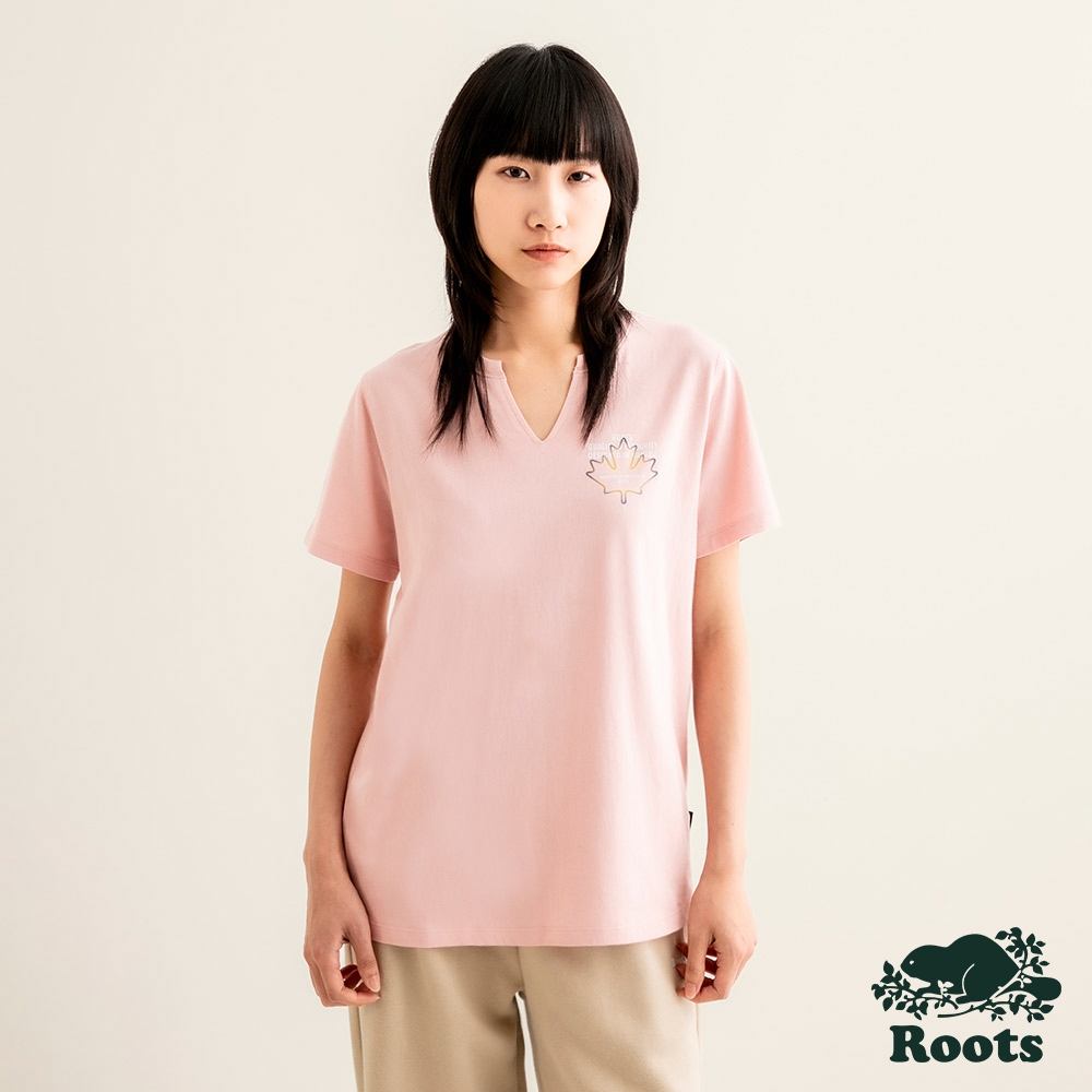 Roots 女裝-摩登都市系列 楓葉圖案V領短袖T恤-粉橘色