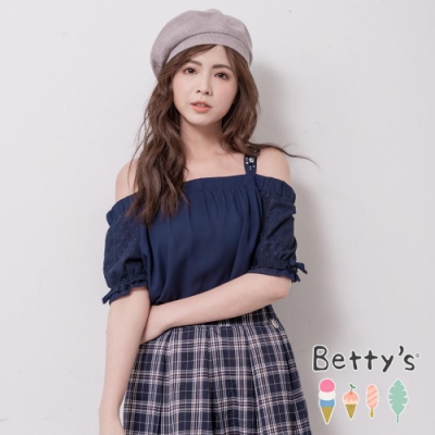 betty’s貝蒂思 一字領肩帶縫珠雪紡上衣(深藍)