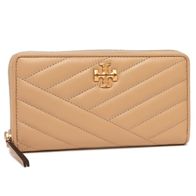 TORY BURCH KIRA 雙T金屬LOGO V字壓紋小羊皮拉鍊長夾-沙棕色