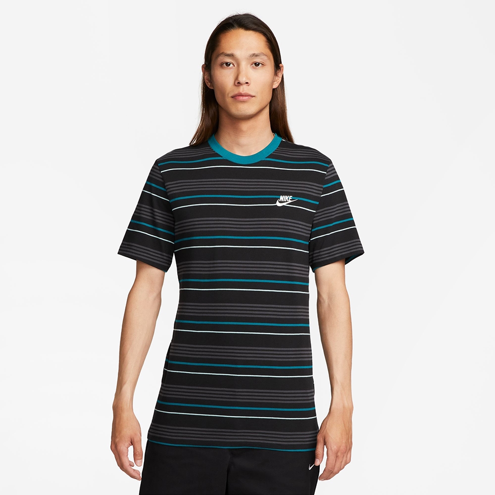 NIKE 上衣 男款 短袖上衣 運動 AS M NSW TEE CLUB STRIPE 黑藍 FD1359-010