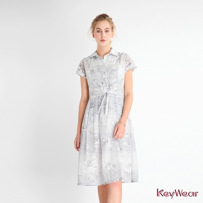 KeyWear奇威名品 名媛氣質絲棉印花條紋洋裝-白色